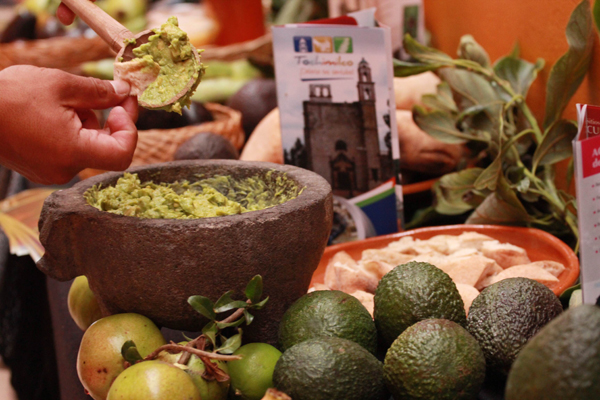 Anuncian Feria del Aguacate y Frutas de Tochimilco