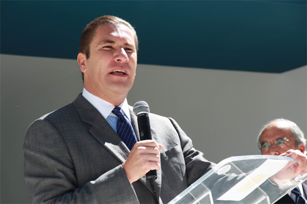 Moreno Valle se deslinda de la ley Antibronco