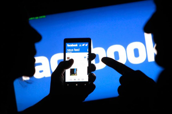 Facebook registra falla