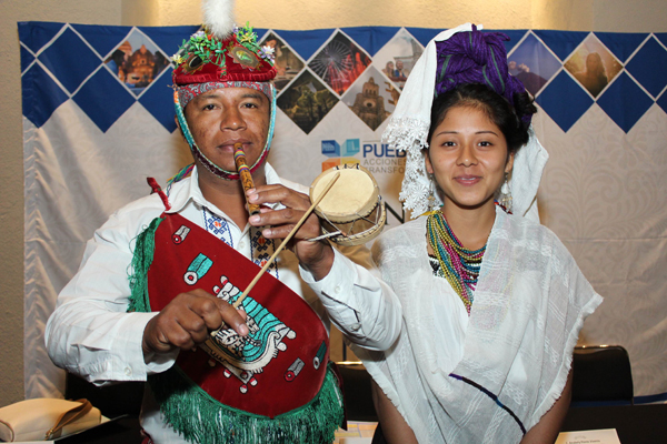 Invitan a la Feria del Café y del Huipil de Cuetzalan