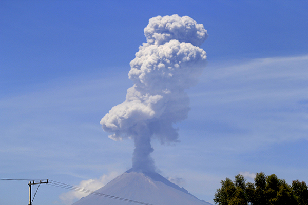 Aumenta actividad del volcán Popocatépetl