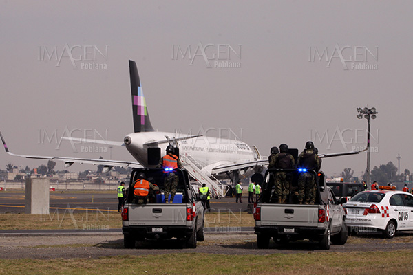 Avión de Volaris desalojado por amenaza de bomba