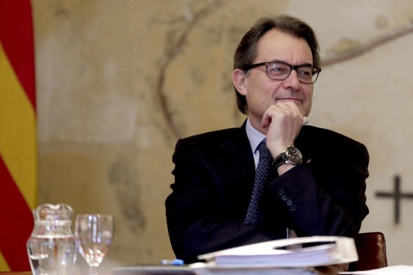 Presentan preacuerdo para nombrar a Artur Mas presidente de Cataluña