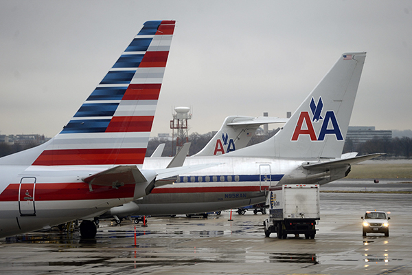 Vuelo de American Airlines aterriza con heridos en Canadá