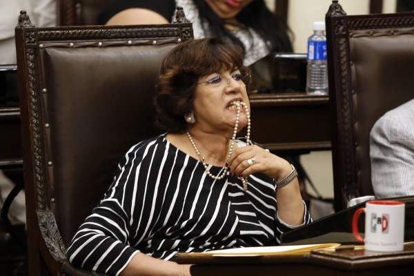 Insinúa Tanús que sobornaron a Lydia Cacho para tuitear