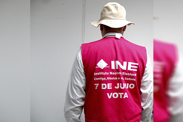 ¡Atención! Falsos empleados del INE visitan domicilios para atracar
