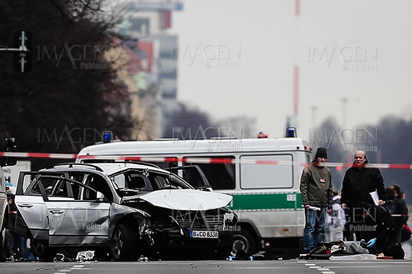 Explosión de coche en Berlín deja un muerto