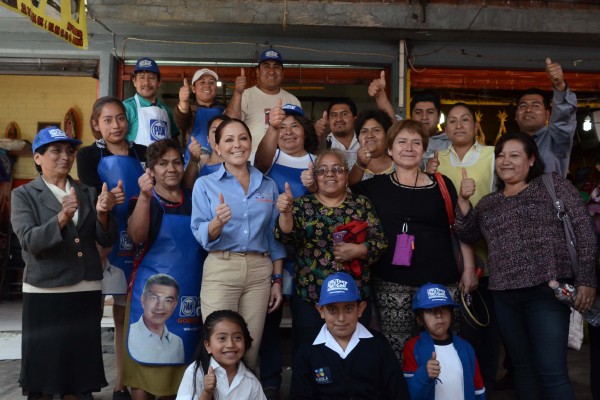 Dinorah López recibe muestras de apoyo para Tony Gali