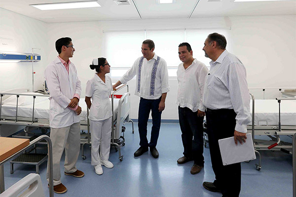 RMV recorre el hospital integral de Venustiano Carranza