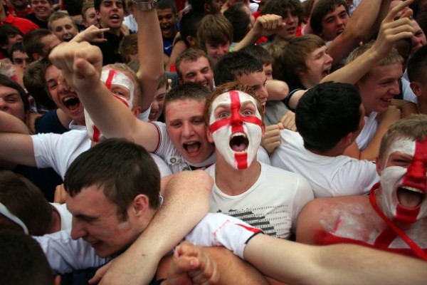 Hooligans británicos serán vetados en Eurocopa 2016
