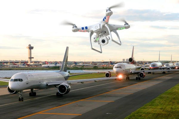 Dron que sobrevolaba aeropuerto provocó retraso de 55 aviones