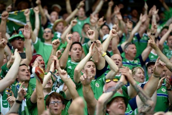 Seguidor de Irlanda del Norte fallece tras partido de Eurocopa