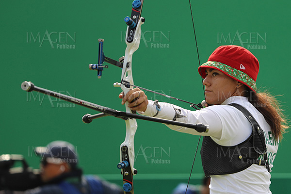 Arquera mexicana Alejandra Valencia alcanza octavos de final en JO
