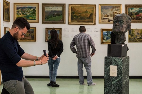 Italia regalará 500 euros a jóvenes cumpleañeros para gastarlos en cultura