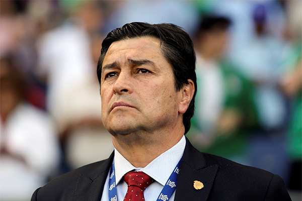 Directiva de León cesa a Luis Fernando Tena del timón del equipo