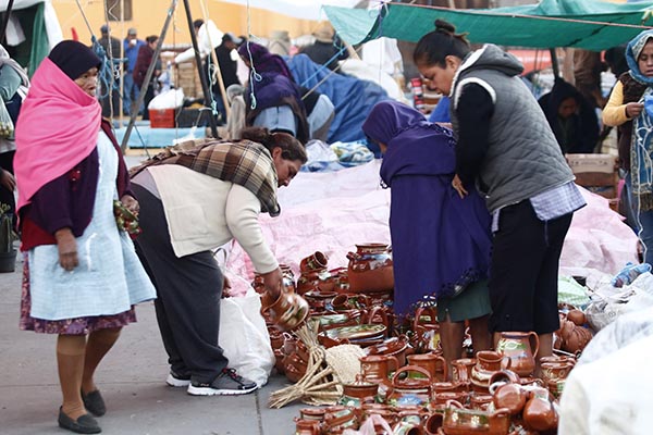 Miles asisten al tradicional Trueque de Cholula