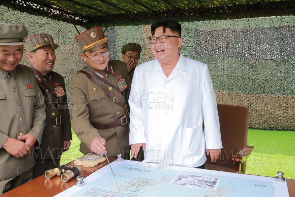Corea del Norte prueba en tierra motor de cohete portador satelital