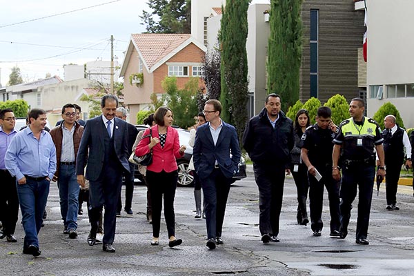 Banck sostuvo una reunión de trabajo con vecinos de Arboledas de San Ignacio