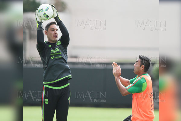 Selección mexicana de futbol ya está en EUA para juego amistoso