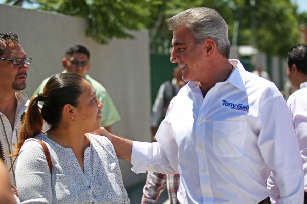 Trabajaré sin distingos políticos por el bien de Puebla: Tony Gali