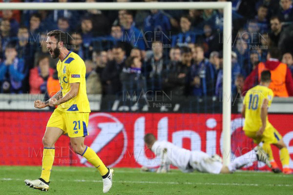 Miguel Layún brilla en defensa del once ideal en Champions League