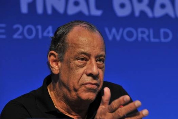 Fallece legendario capitán brasileño Carlos Alberto