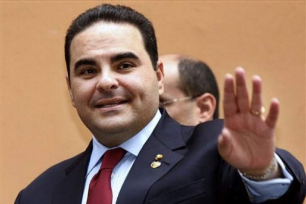 Arrestan a expresidente salvadoreño Saca por presunta corrupción