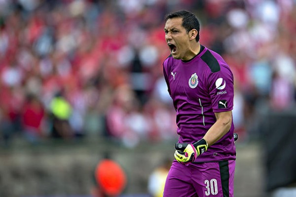 Portero Cota asegura que Chivas va por un buen cierre de torneo