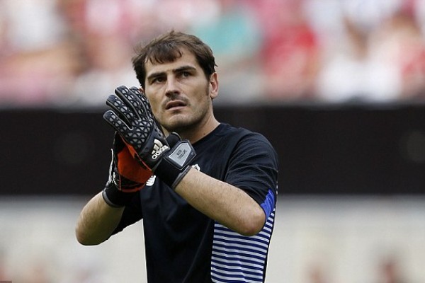 Portero Casillas sigue con ilusión de regresar a selección de España