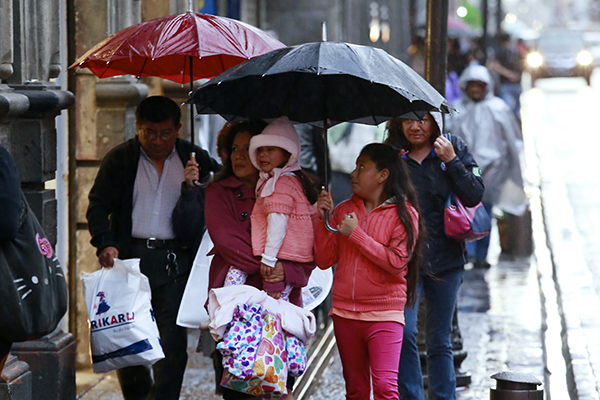 Persiste potencial de lluvias intensas por paso del Frente Frío No. 6