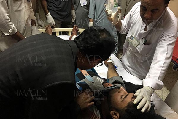Mueren 30 personas por explosión en santuario en Pakistán