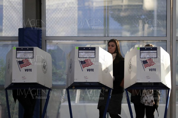 Juez ordena poner fin al recuento de votos en Michigan