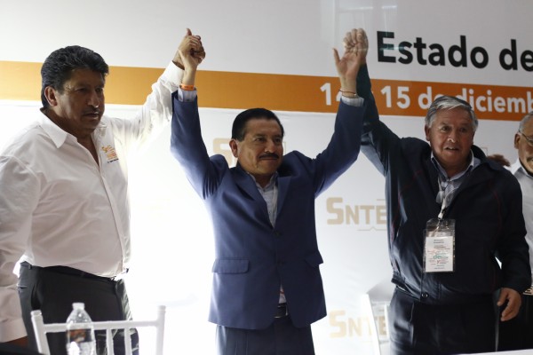 Lo dicho: imponen a Alejandro Ariza como dirigente del SNTE 23