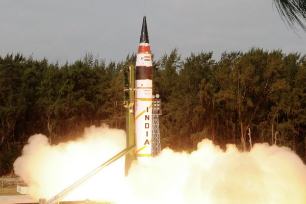 India pone a prueba misil balístico con capacidad nuclear