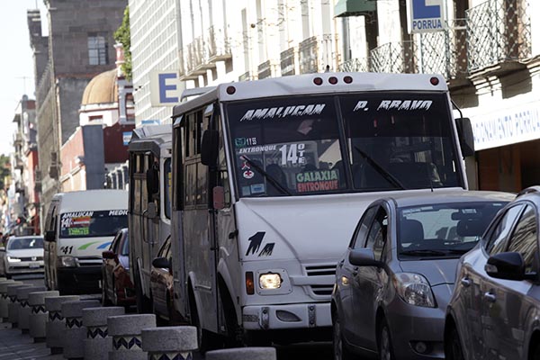 Transporte que aumente tarifa perderá concesión, advierte SIT