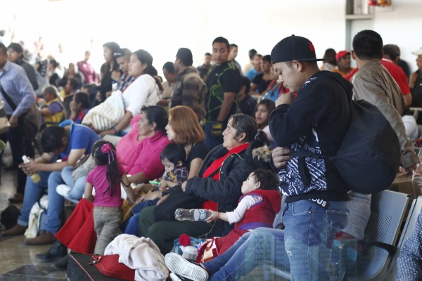 Suspenden corridas de la CAPU a Veracruz por bloqueo de autopistas