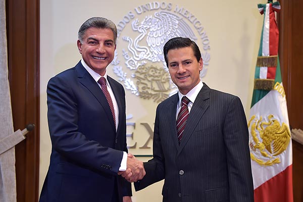 Se reúne Tony Gali con Peña Nieto en Los Pinos