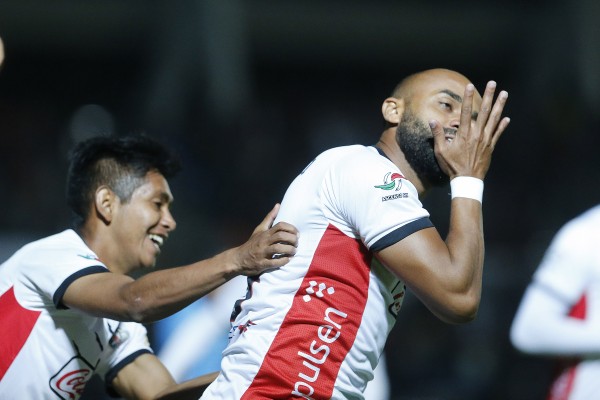 Alves pretende asegurar titularidad con Lobos BUAP