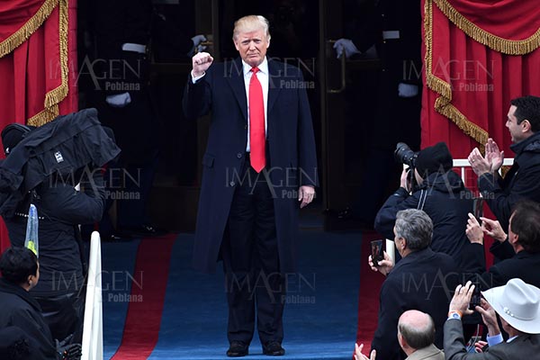 Donald Trump proclama una nueva era con “Estados Unidos primero”