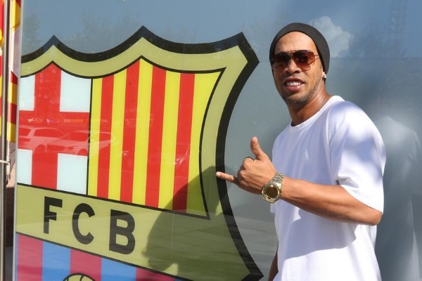 Ronaldinho será embajador del FC Barcelona a nivel mundial