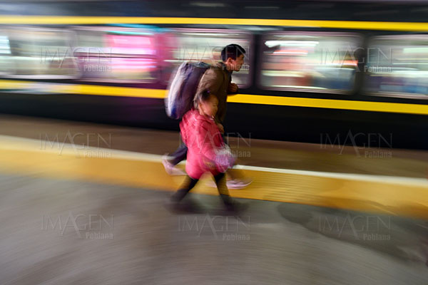 Trenes chinos transportan 52 millones de pasajeros durante Fiesta de Primavera
