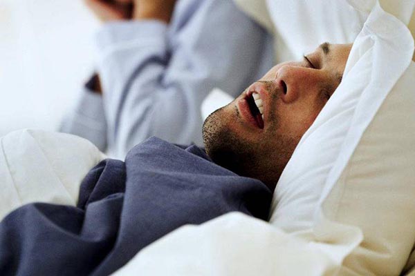 Somníferos y ronquido intenso disminuyen el desempeño sexual