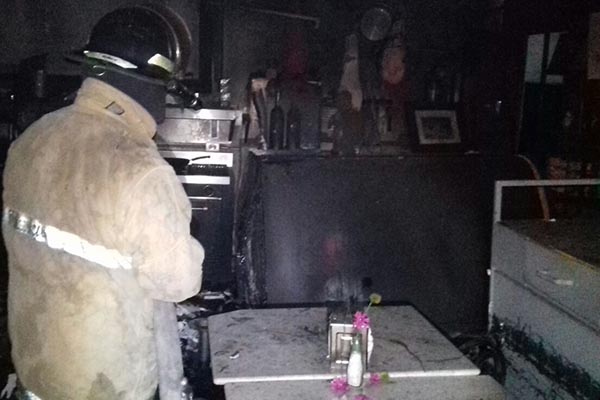 Bomberos sofocaron incendio en comercio de Zavaleta