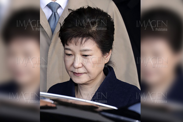 Fiscalía surcoreana pide arresto de expresidenta por corrupción