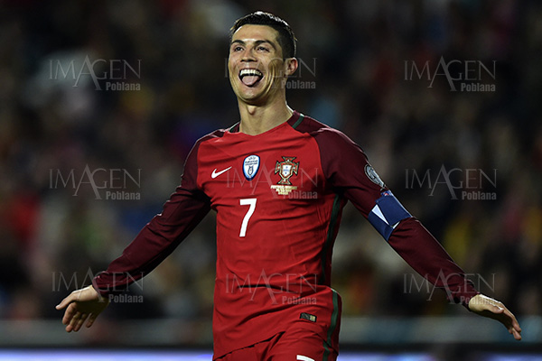 Cristiano Ronaldo supera a Messi como el futbolista mejor pagado
