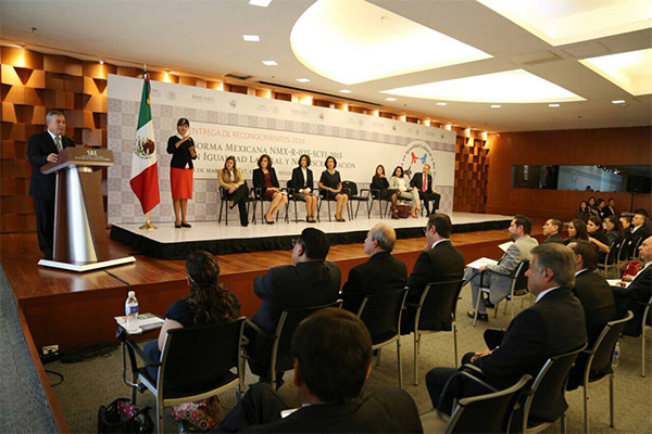 Reconocen al Ayuntamiento por prácticas de igualdad laboral y no discriminación