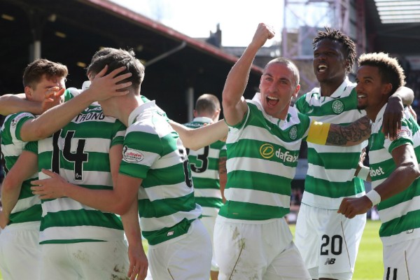 Celtic se corona por sexta vez consecutiva en Escocia