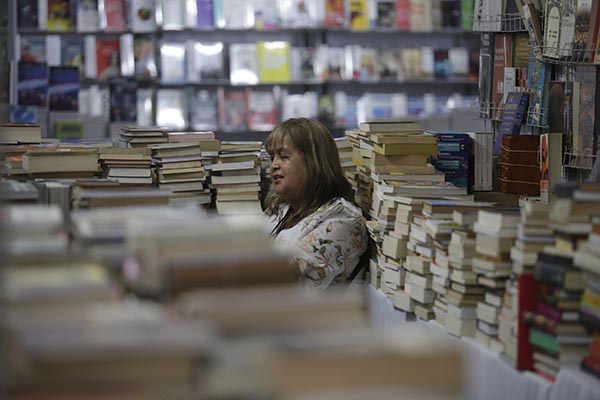 Mexicanos son los segundos en América Latina que más leen, según encuesta