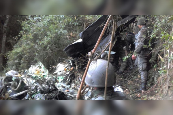 Accidente de avioneta militar deja ocho muertos cerca de Bogotá