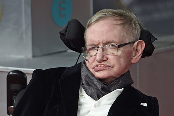 El hombre se extinguirá en 100 años, advierte Stephen Hawking